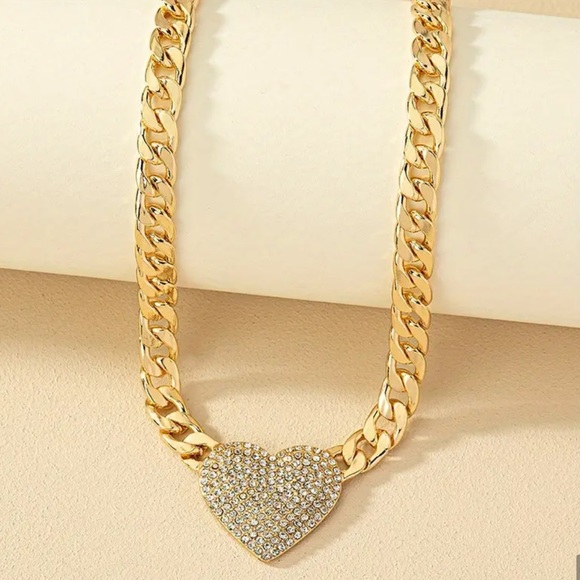 NEW 18K GOLD PLATED LARGE HEART CUBAN CHAIN VALENTINES HEART PENDANT - Picture 2 of 2